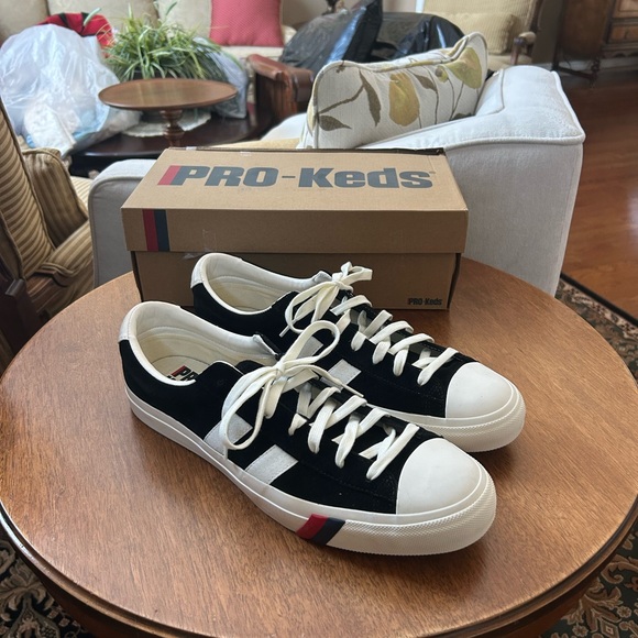Pro-Keds Sneakers - Picture 2 of 7